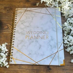 Elegant Gold and White Wedding Planner